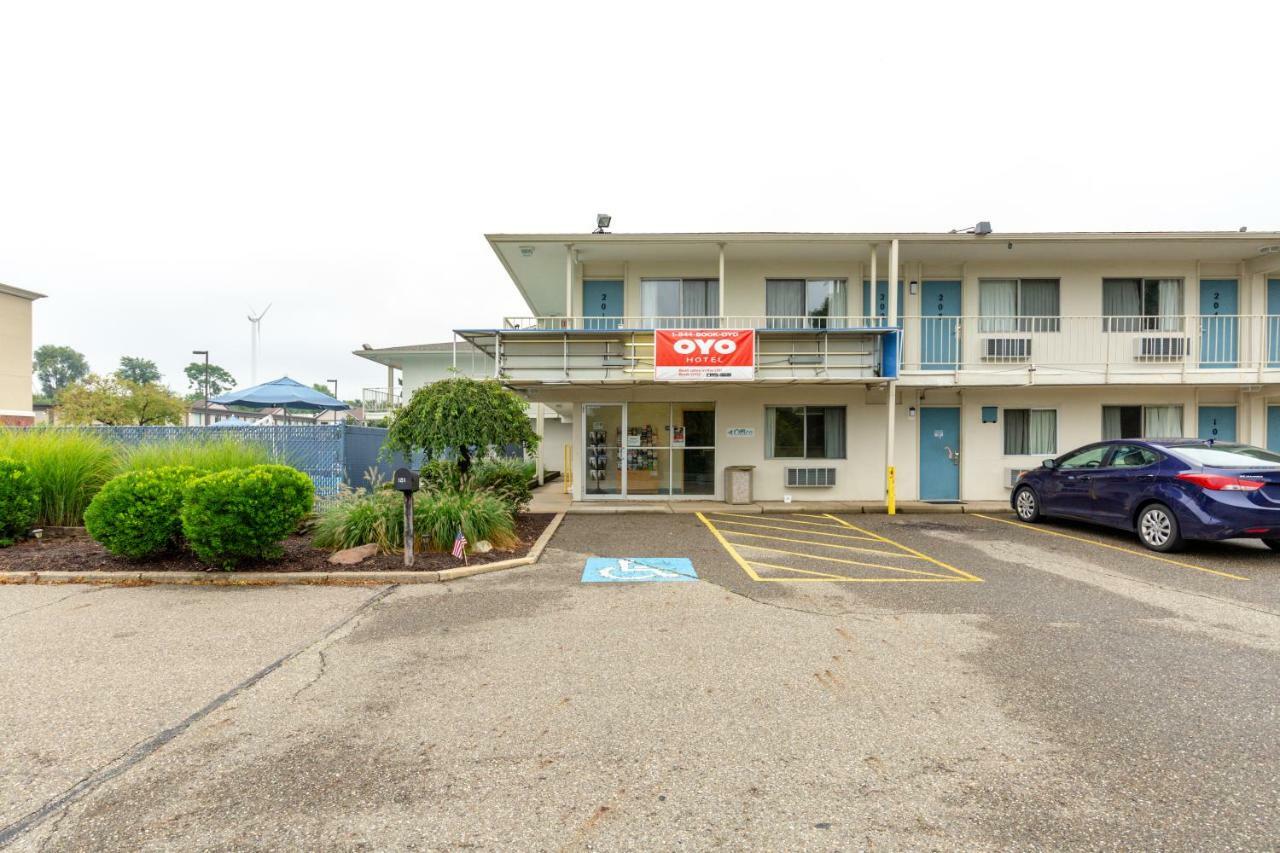 Days Inn By Wyndham New Philadelphia Dış mekan fotoğraf